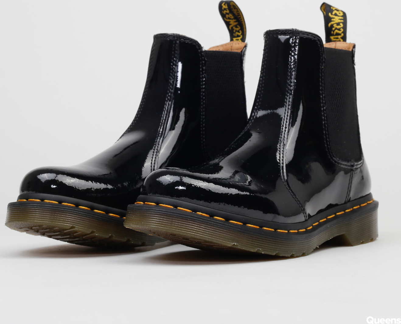 Dr. Martens 2976 black patent lamper EUR 39