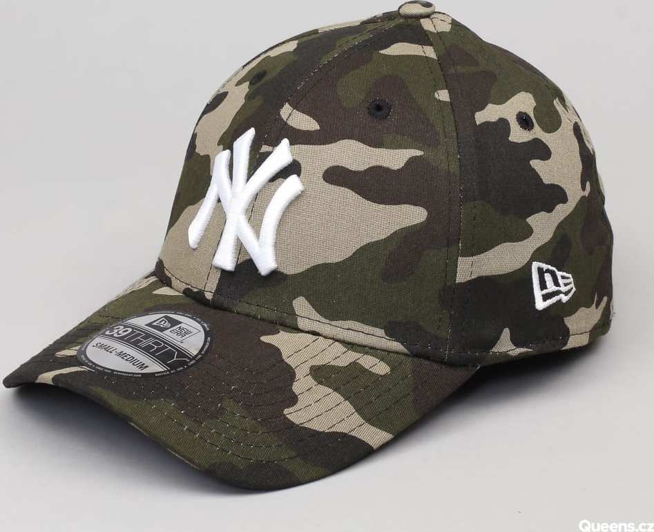 New Era MLB League Essential NY camo zelená / černá S-M