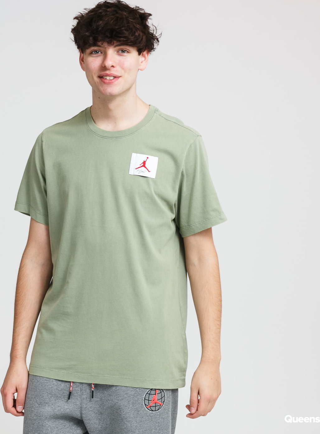 Jordan M J Flight Essentials SS Crew olivové XL