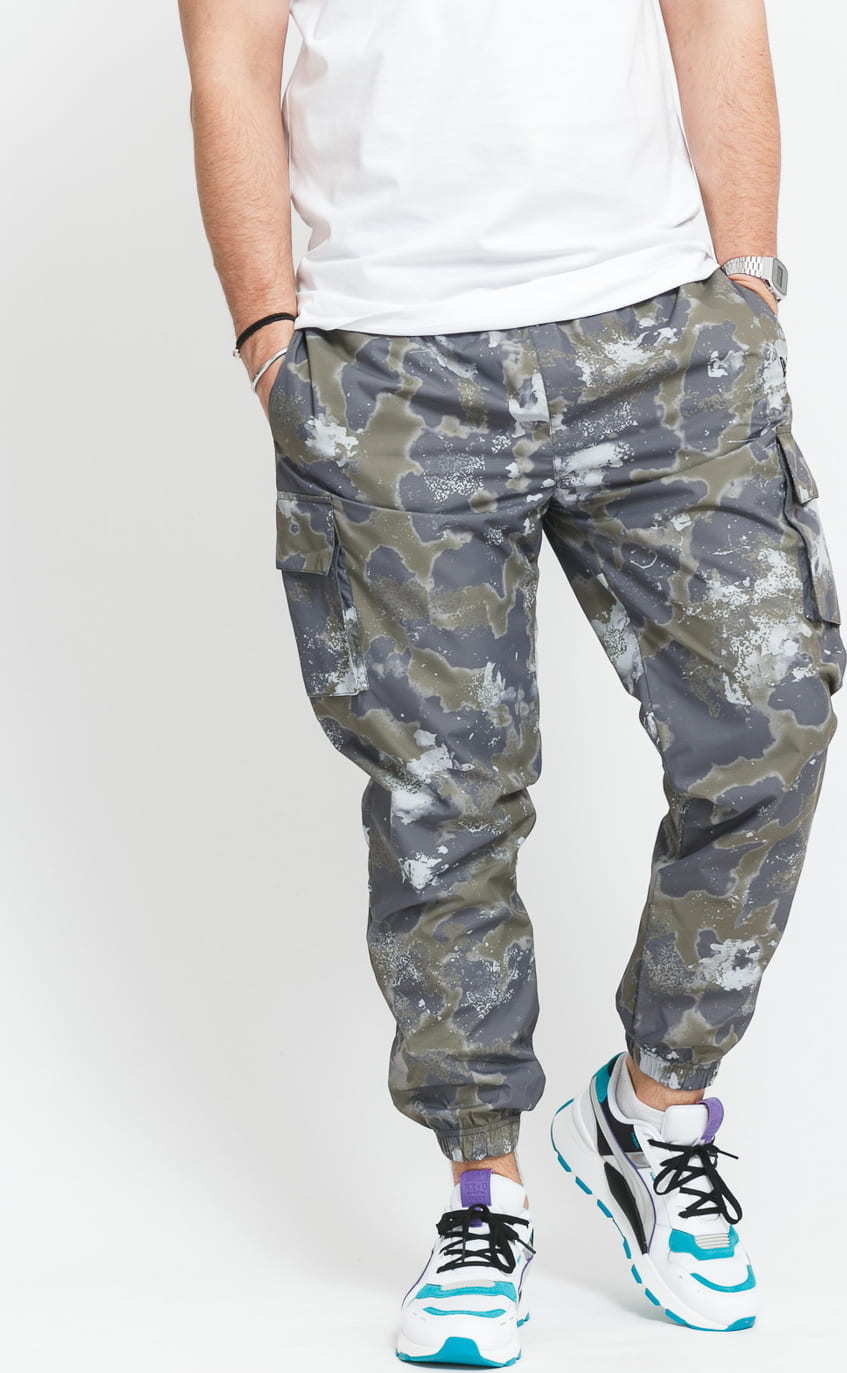 New Era Outdoor Utility AOP Track Pant šedé / olivové XL