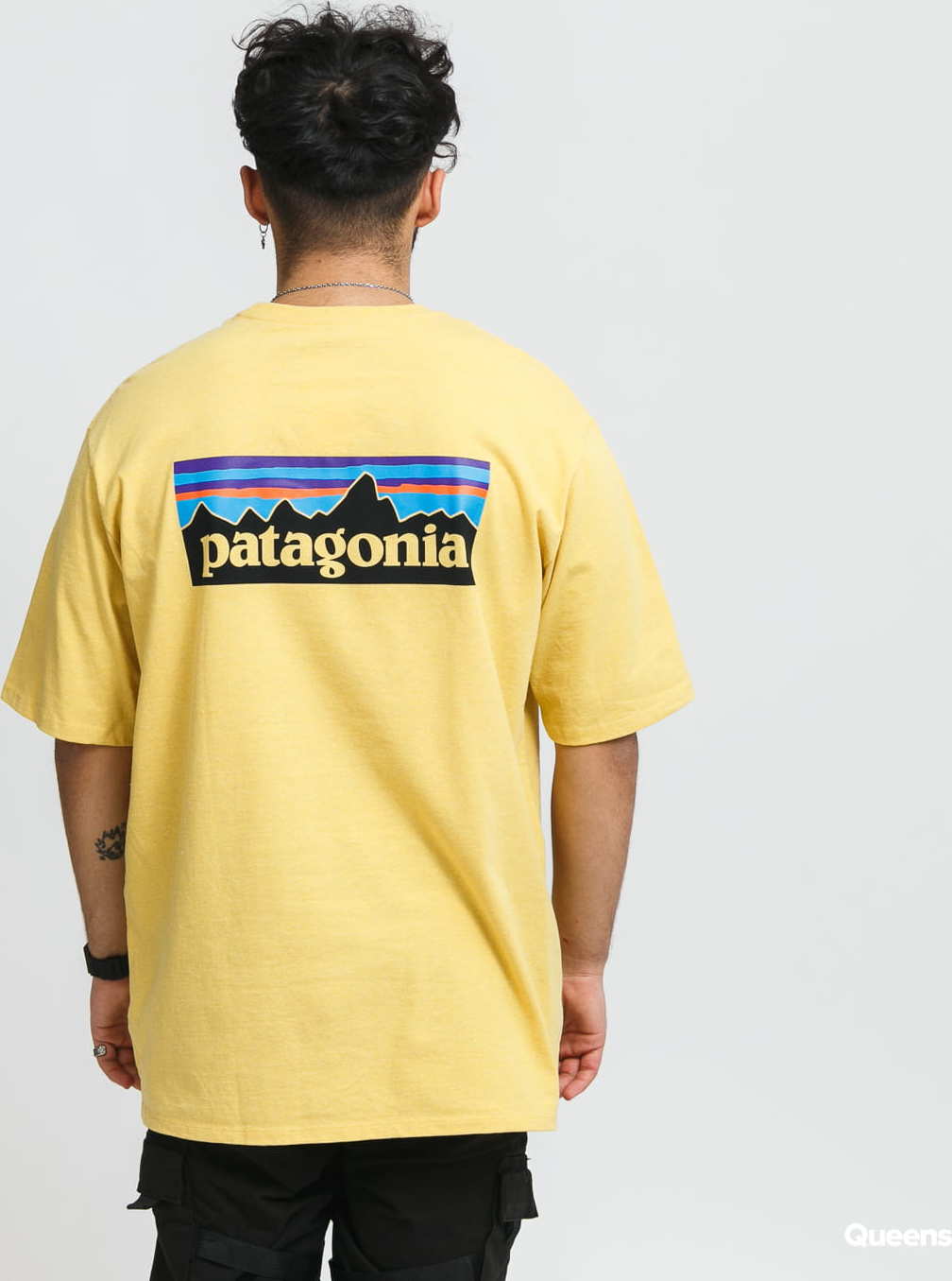 Patagonia M's P6 Logo Responsibili Tee žluté S