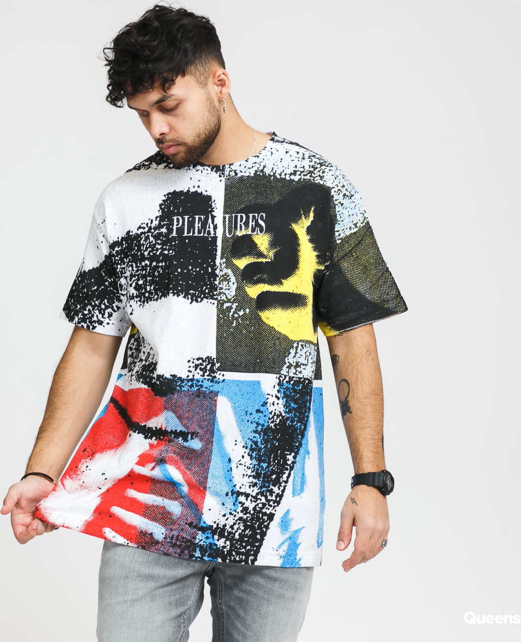 PLEASURES Fisted Embroidered Tee bílé / multicolor M