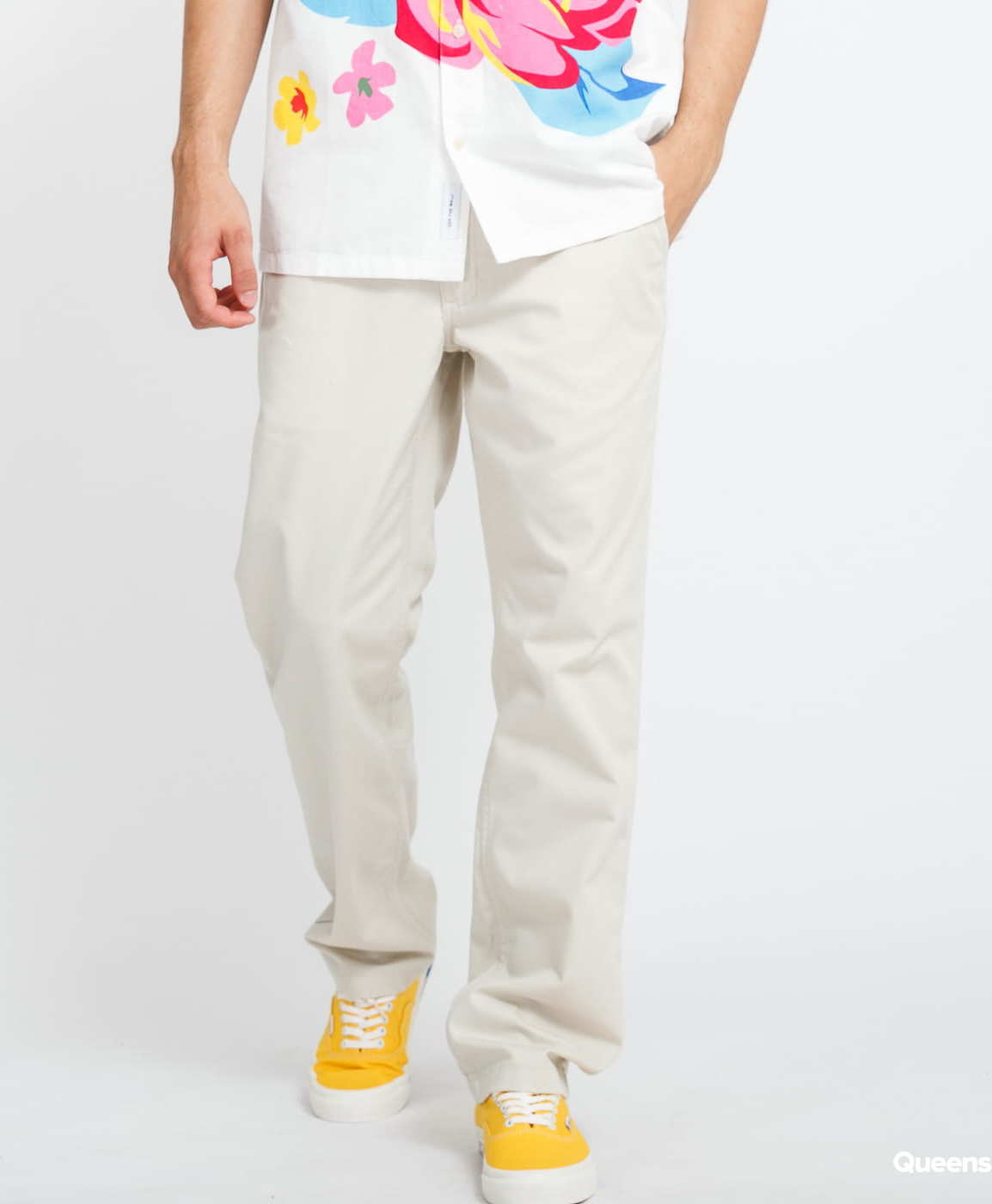 Vans MN Authentic Chino Relaxed Trousers krémové 34