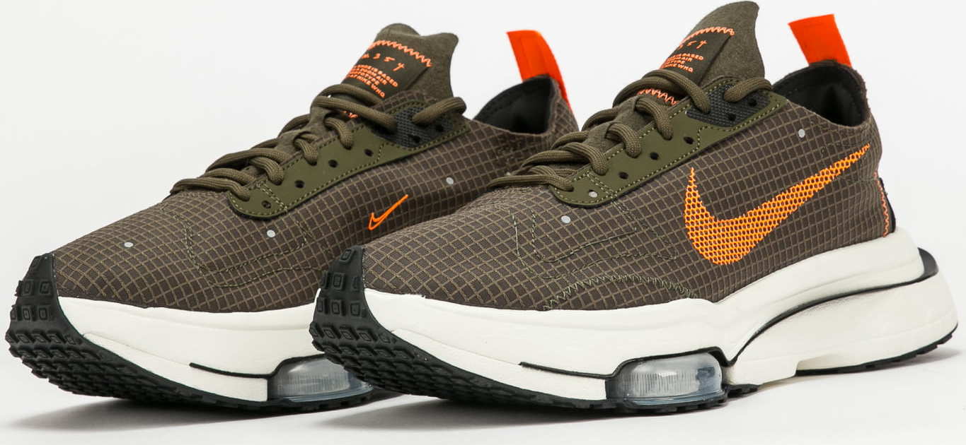 Nike Air Zoom - Type SE cargo khaki / totak orange - black EUR 46