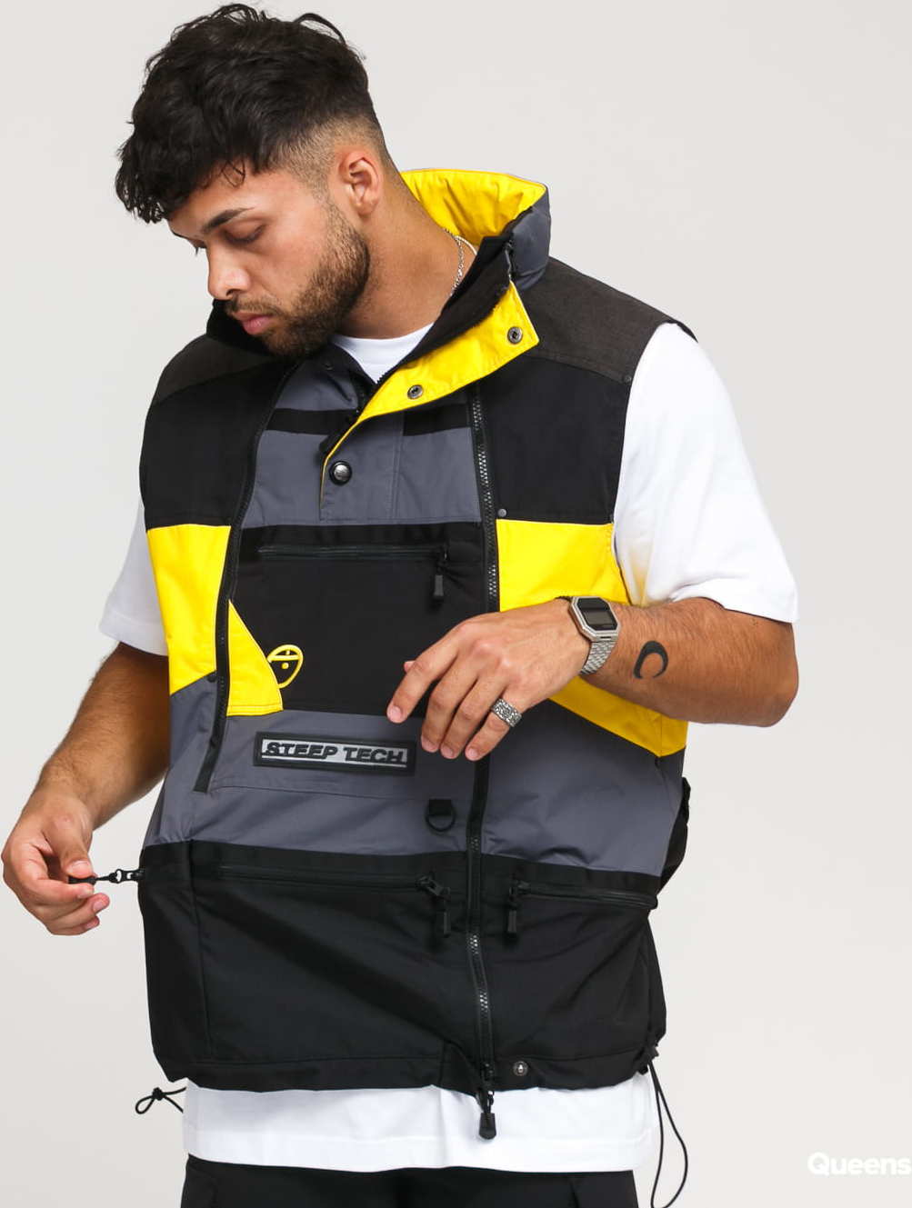 The North Face Steep Tech Vest tmavě šedá / černá / žlutá L