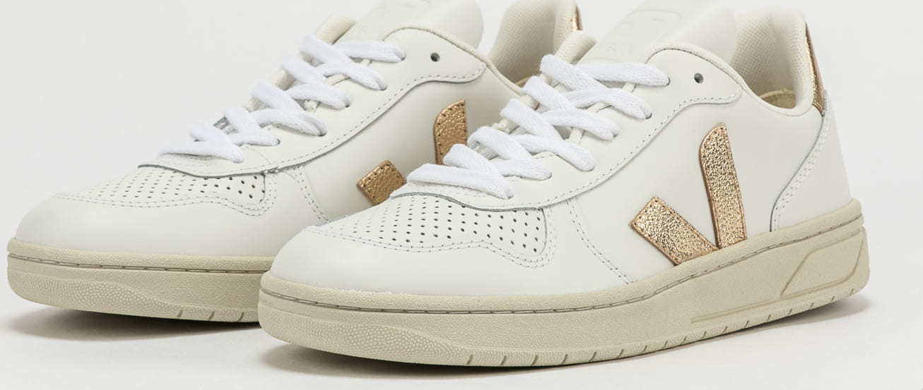 VEJA WM V-10 Leather C/O extra white / platine EUR 41
